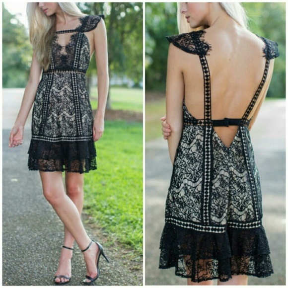 Dresses & Skirts - 🍒NWT🍒 SEXY LITTLE BLACK LACE DRESS